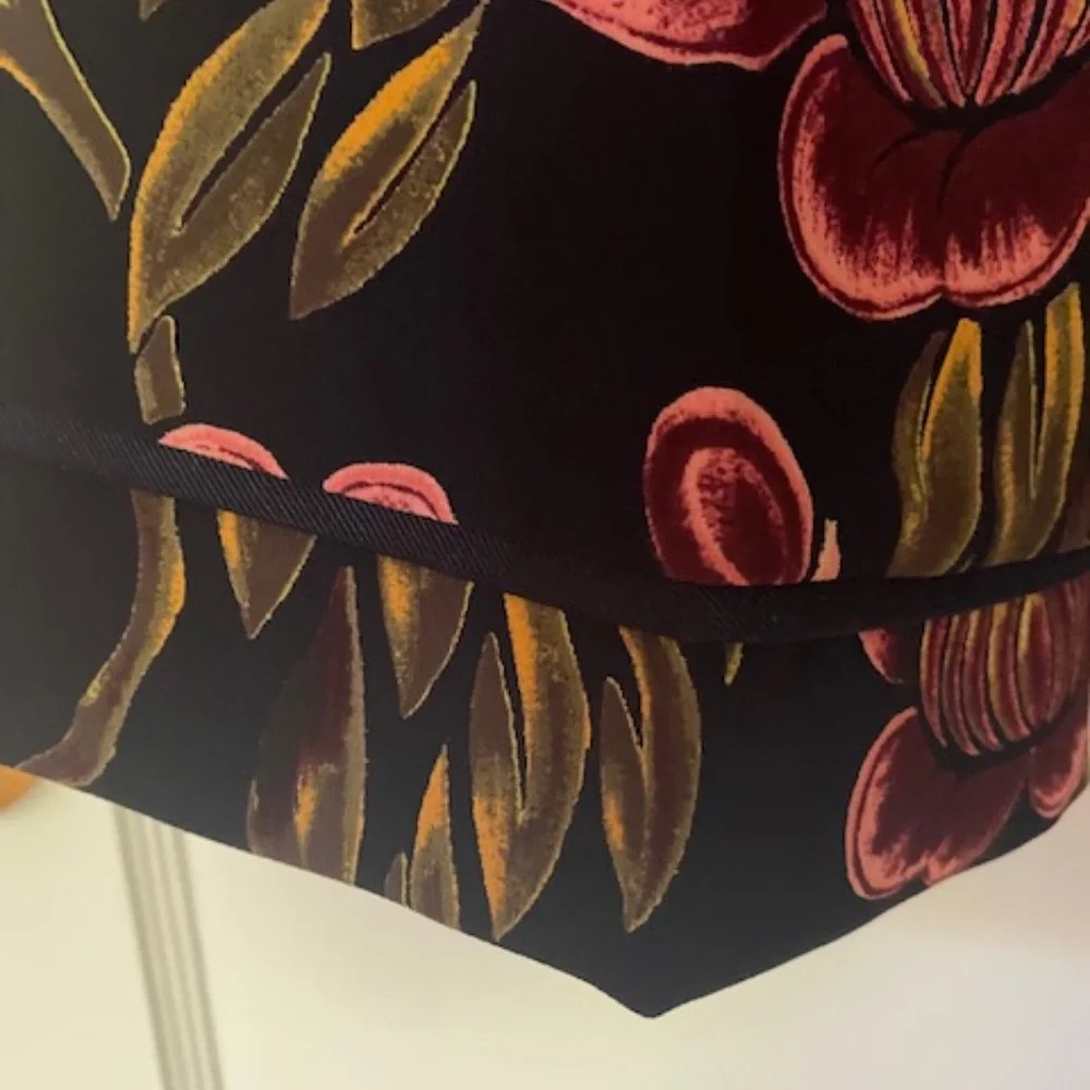 NWT Ann Taylor floral pants Size 0P - Picture 3 of 7